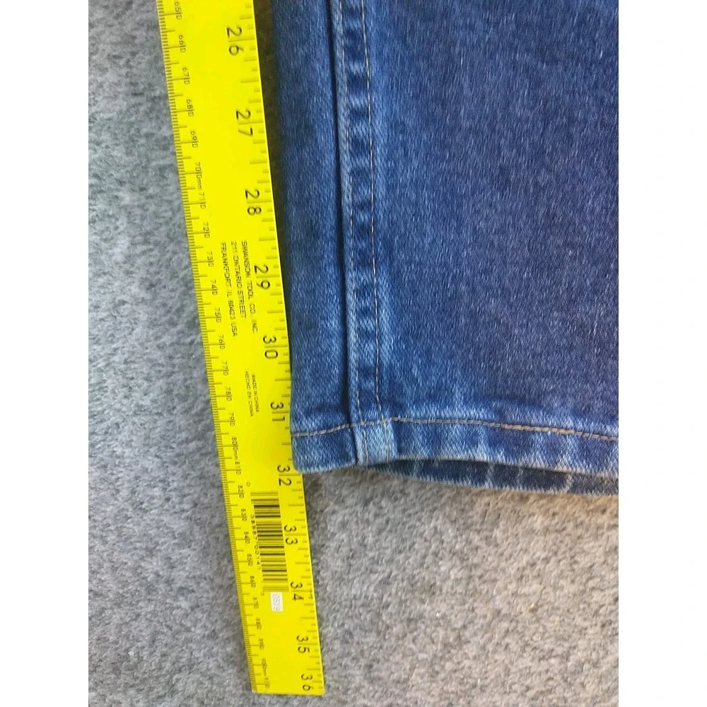 Wrangler Premium Quality Authentic Mens Straight Leg Blue Jean 34x32 Medium Wash